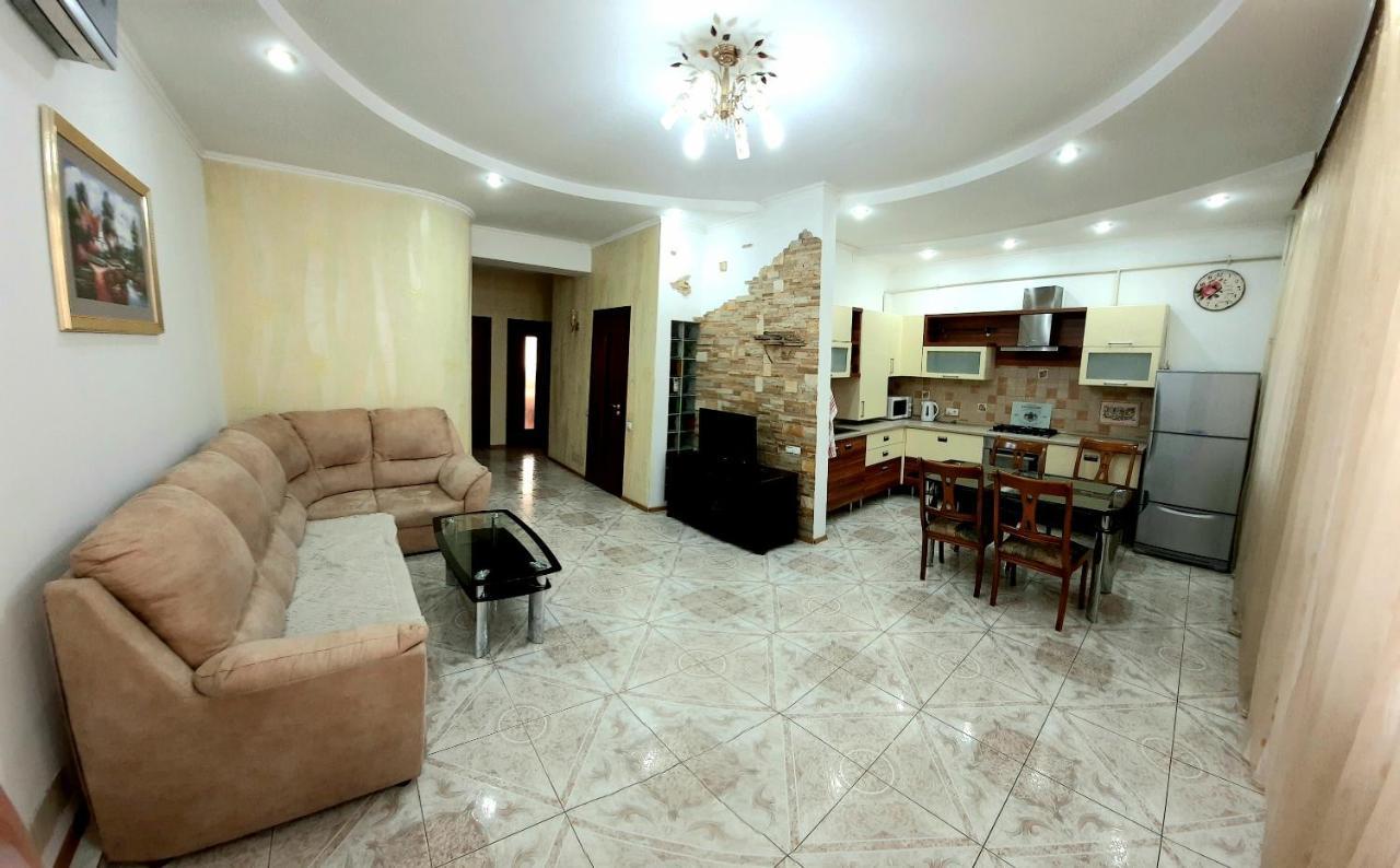 Elegance Apartment Chisinau Center Close To Stefan Cel Mare Exterior foto